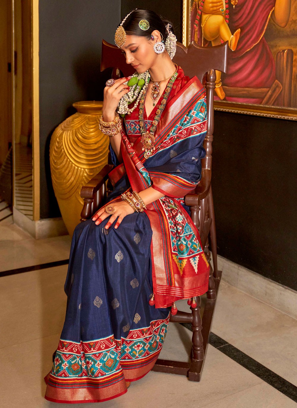 Classic Patola Print Silk Saree - S7613