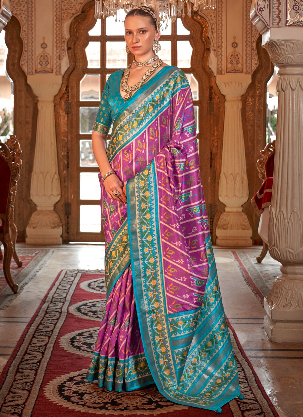 Classic Patola Print Silk Saree - S8657