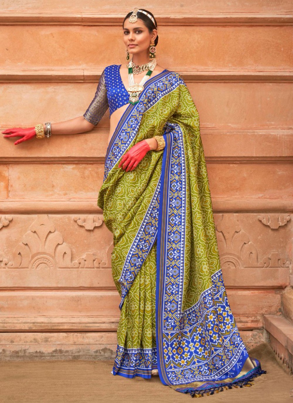 Trendy Patola Print Patola Silk Saree - S5097