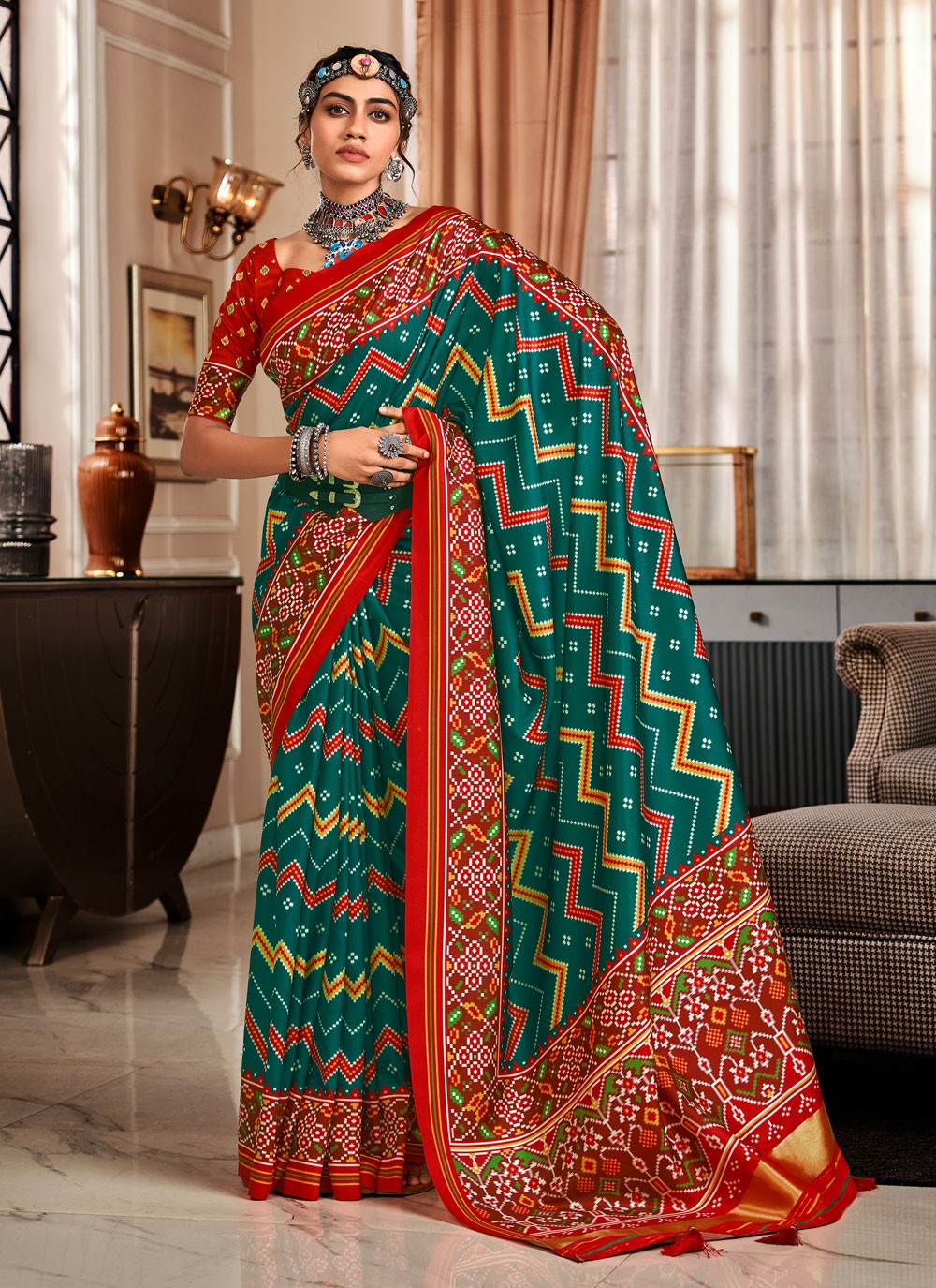 Trendy Patola Print Patola Silk Saree - S4256