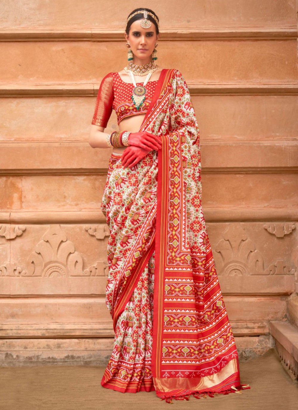 Trendy Patola Print Patola Silk Saree - S5097