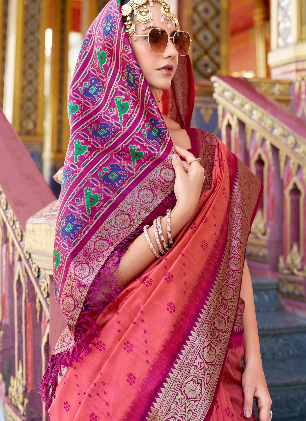 Patola Print, Weaving Zari, Zari Handloom Silk Saree - S12058