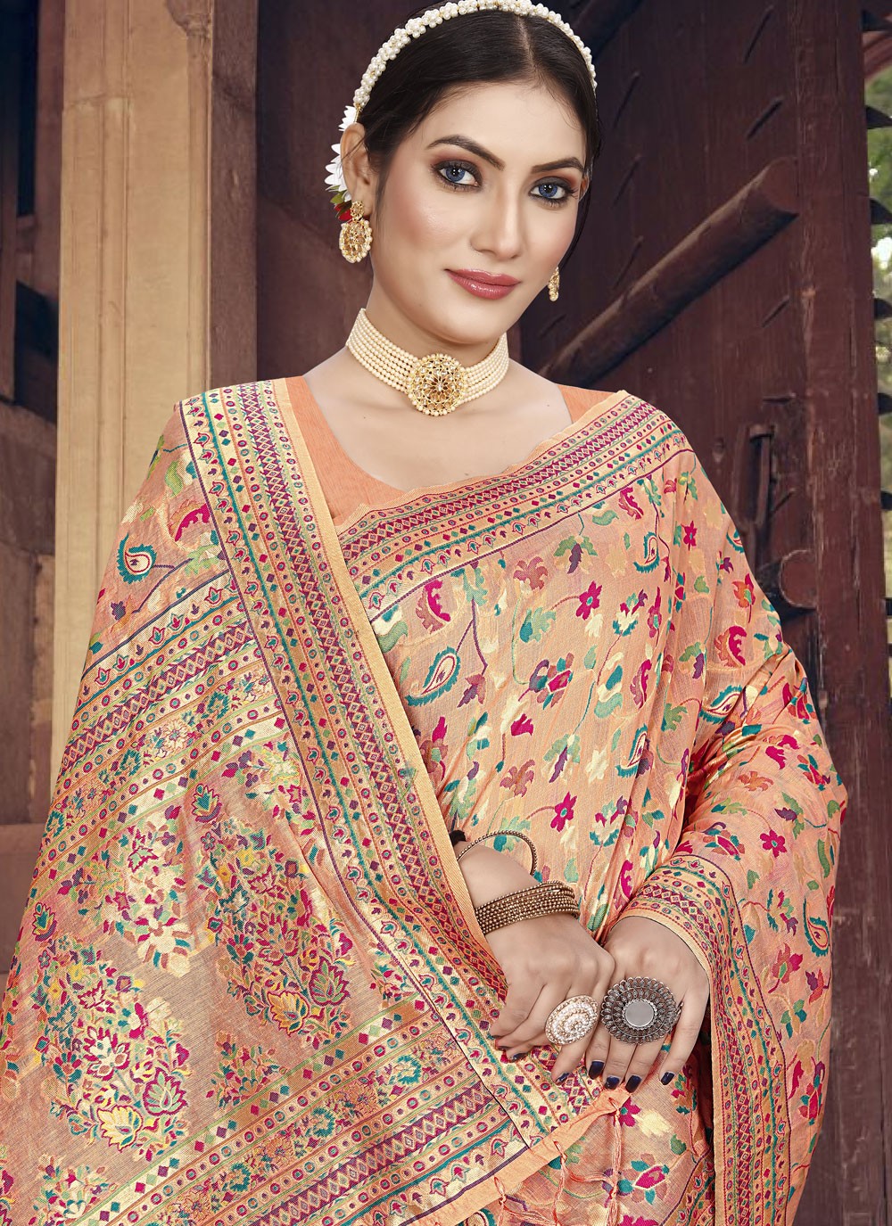 Classic Weaving Zari Art Silk Saree - S9113