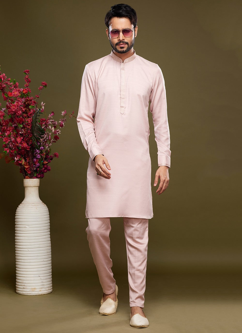 Thread Banarasi Silk Pink Kurta Pyjama - M6059