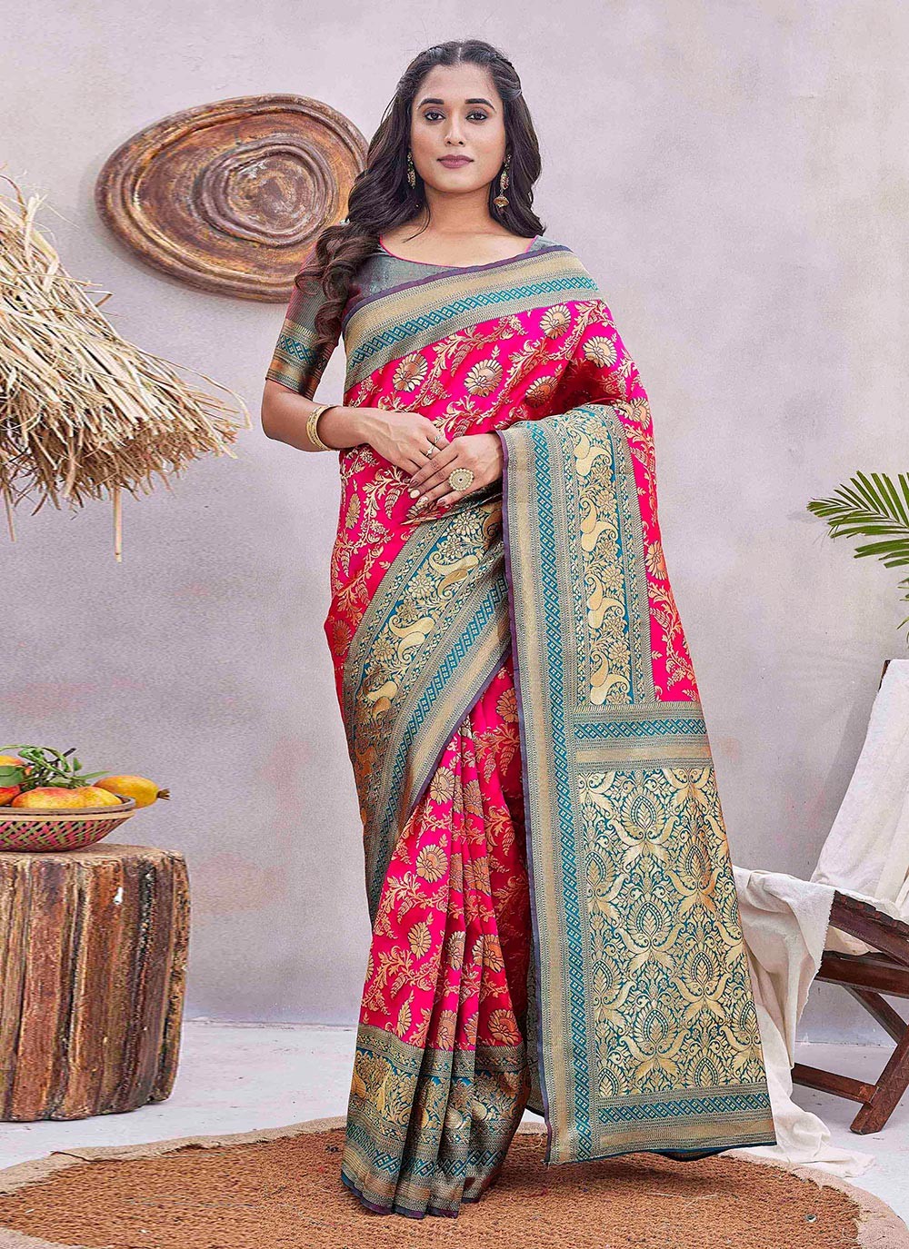 Trendy Jacquard Work Silk Blend Green Saree - S10967