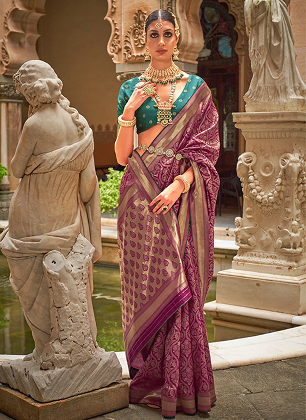 Classic Jacquard Work Banarasi Silk Saree - S7133