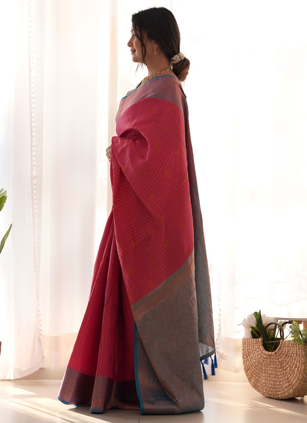 Woven, Zari Kanjivaram Silk Saree - S12290