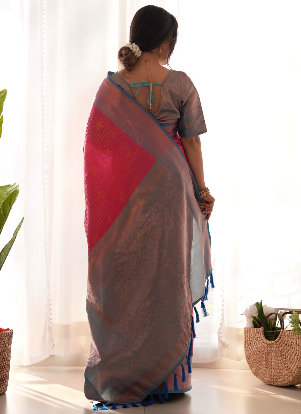 Woven, Zari Kanjivaram Silk Saree - S12290