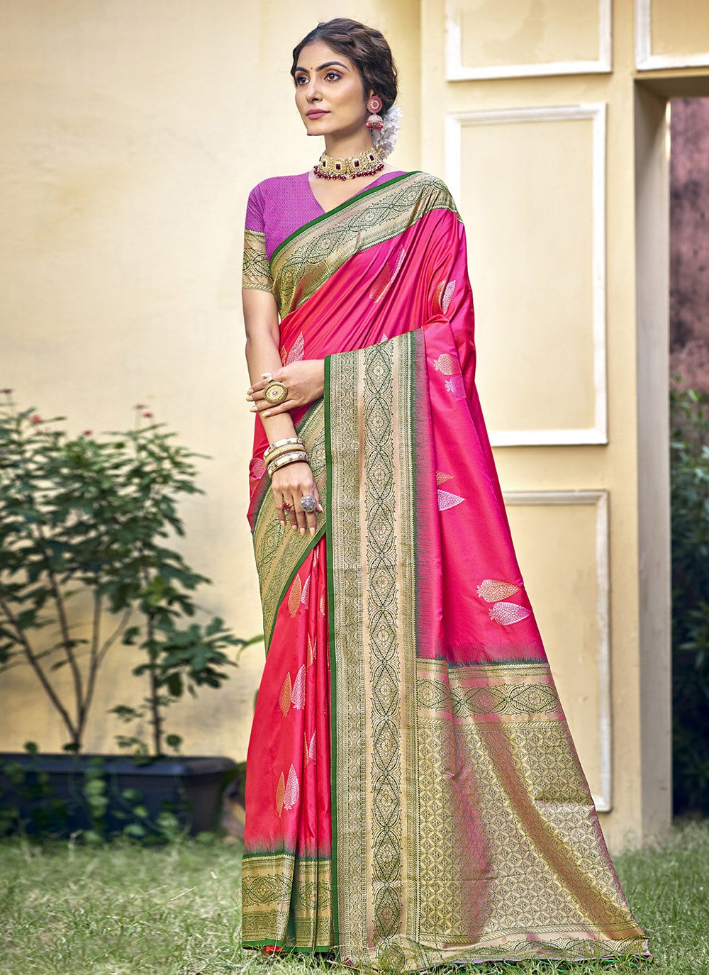 Classic Weaving Zari Silk Saree - S9885