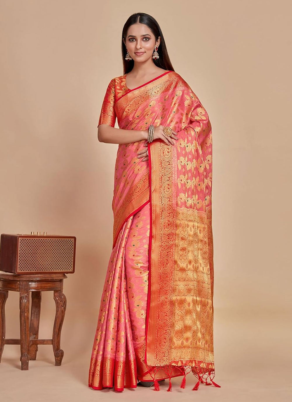 Trendy Woven Kanjivaram Silk Saree - S5008