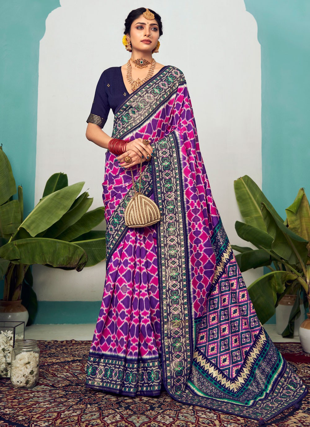 Trendy Polka Dots Cotton Silk Saree - S5382