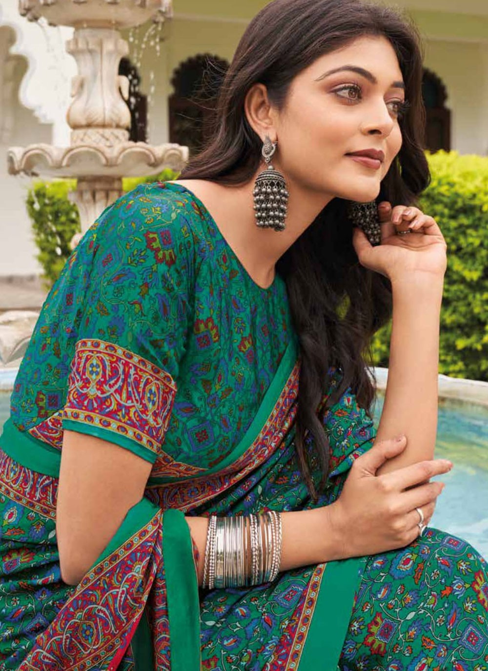 Contemporary Printed Pure Crepe Saree - S9443