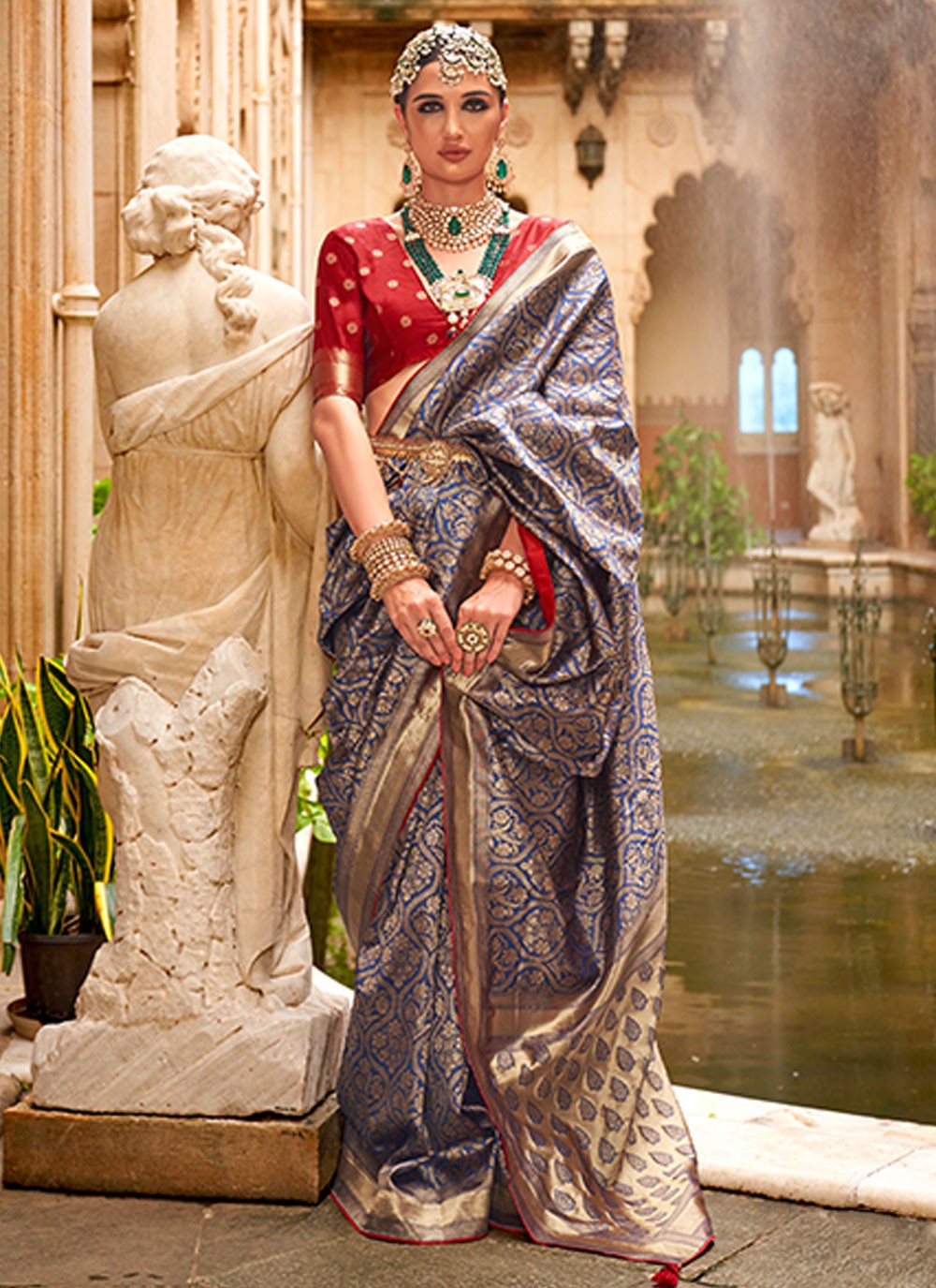 Classic Jacquard Work Banarasi Silk Saree - S7133