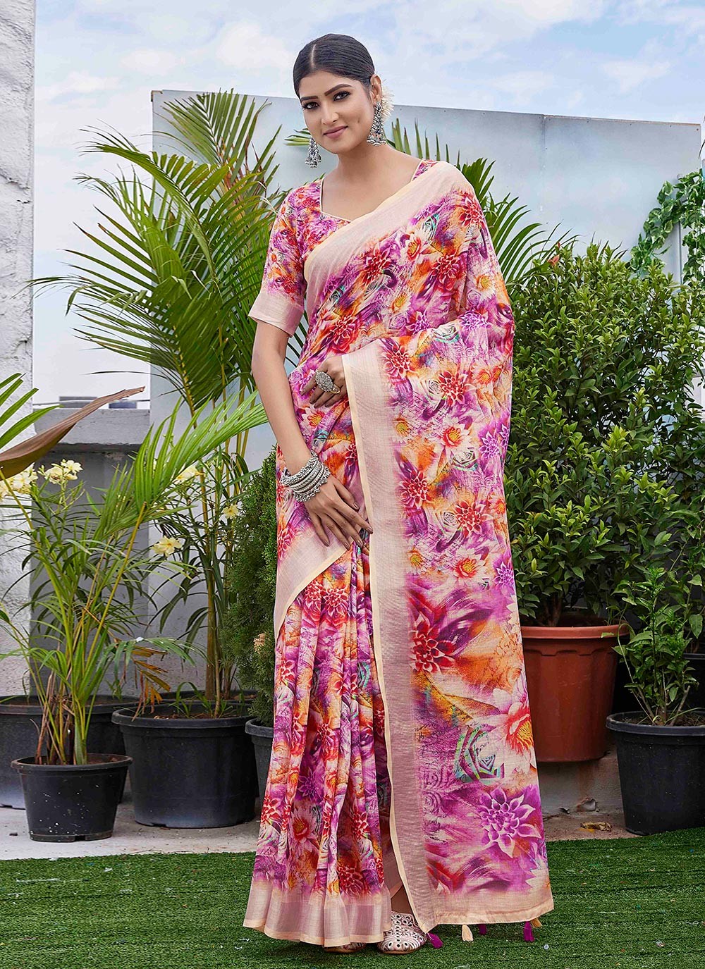 Contemporary Digital Print Linen Green Saree - S11017