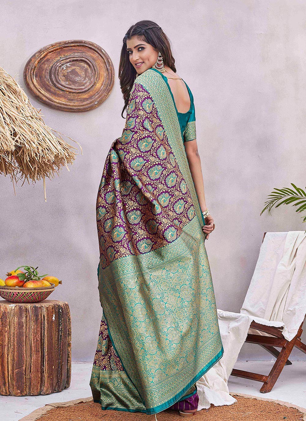 Trendy Jacquard Work Silk Blend Green Saree - S10967