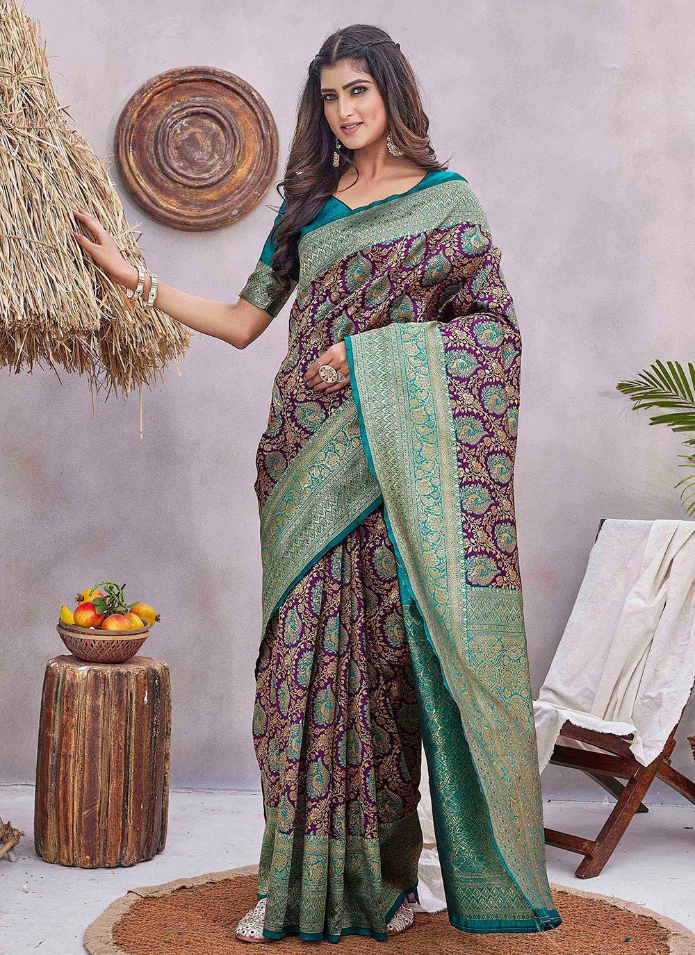 Trendy Jacquard Work Silk Blend Green Saree - S10967