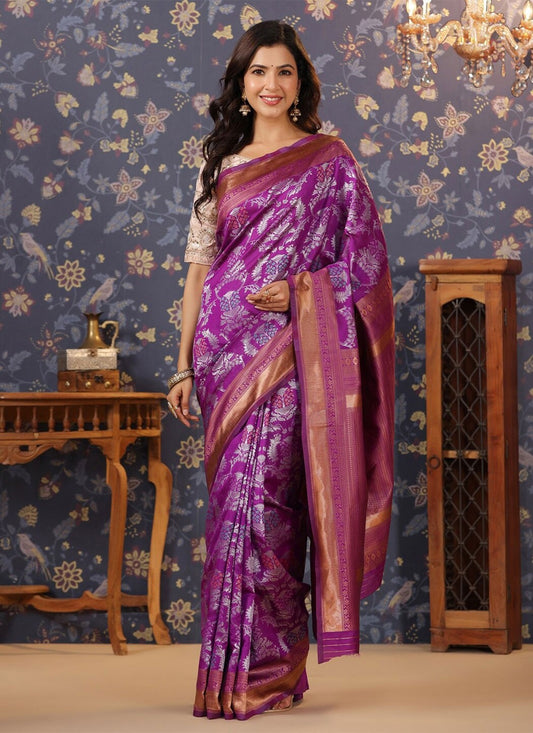 Trendy Embroidered Banarasi Silk Saree - S4580