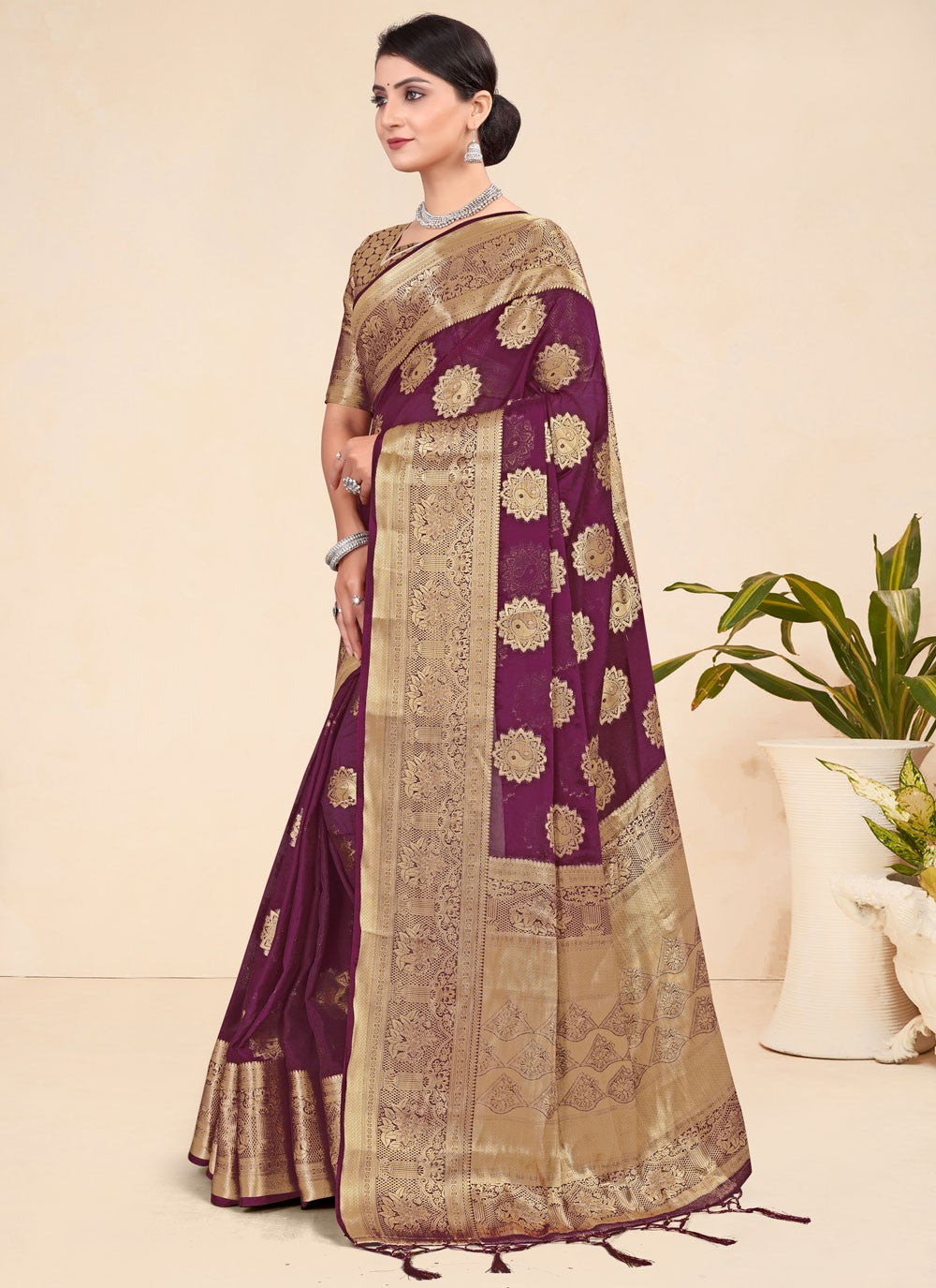 Trendy Weaving Zari Viscose Purple Saree - S10698