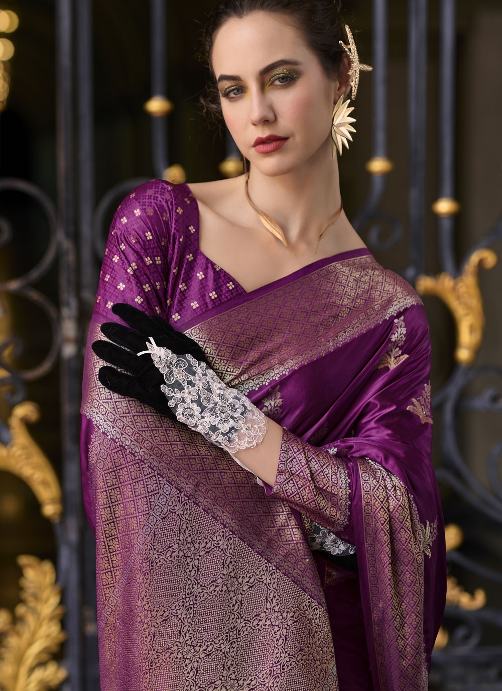 Classic Weaving Zari Satin Silk Saree - S9129