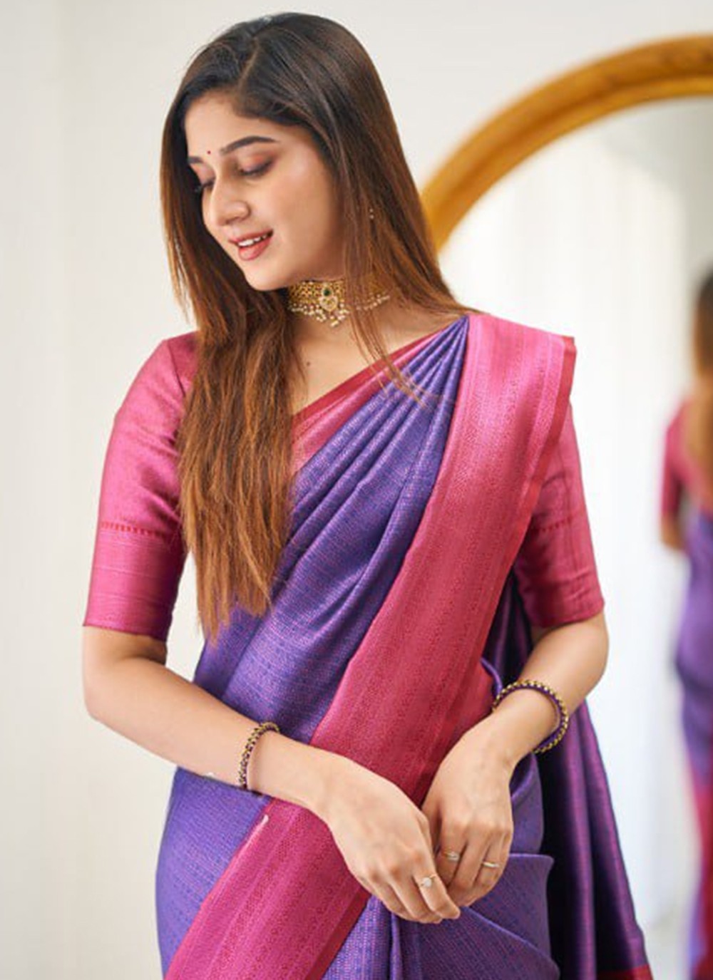 Trendy Woven Banarasi Silk Saree - S5140