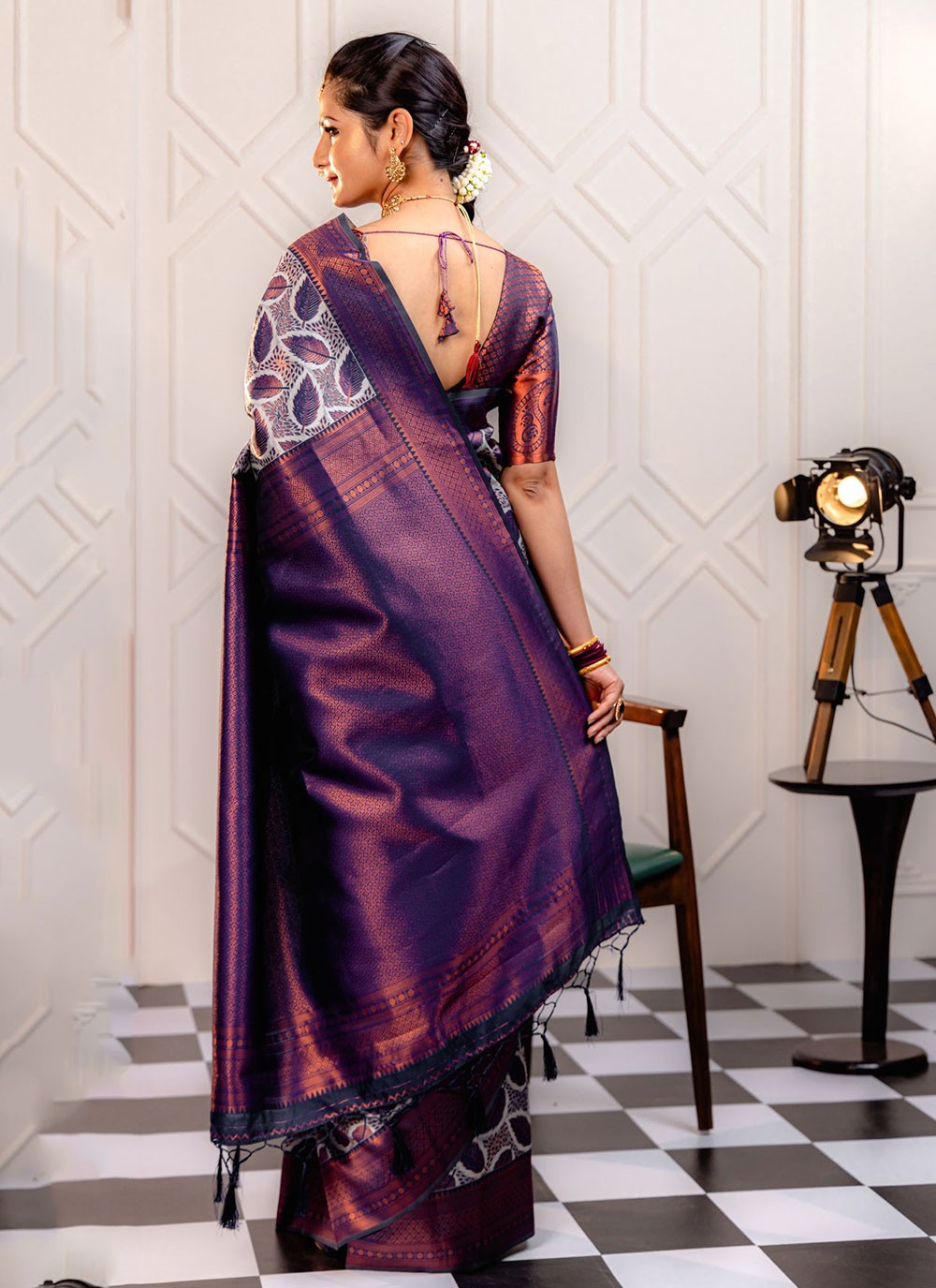 Classic Zari Kanjivaram Silk Saree - S7079