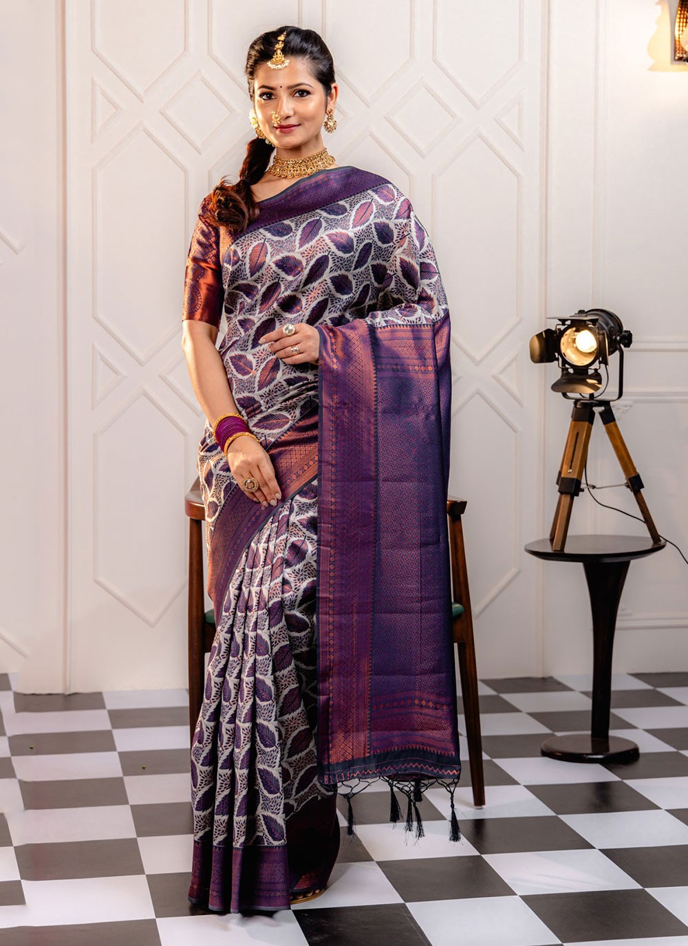 Classic Zari Kanjivaram Silk Saree - S7079