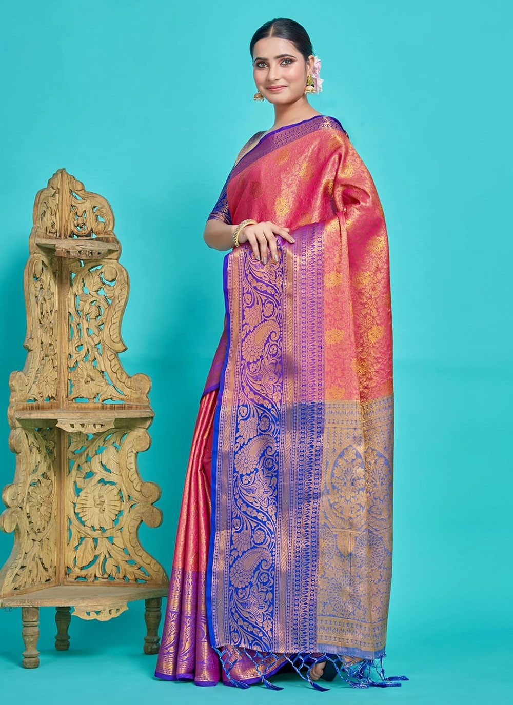 Trendy Woven Kanjivaram Silk Saree - S5008