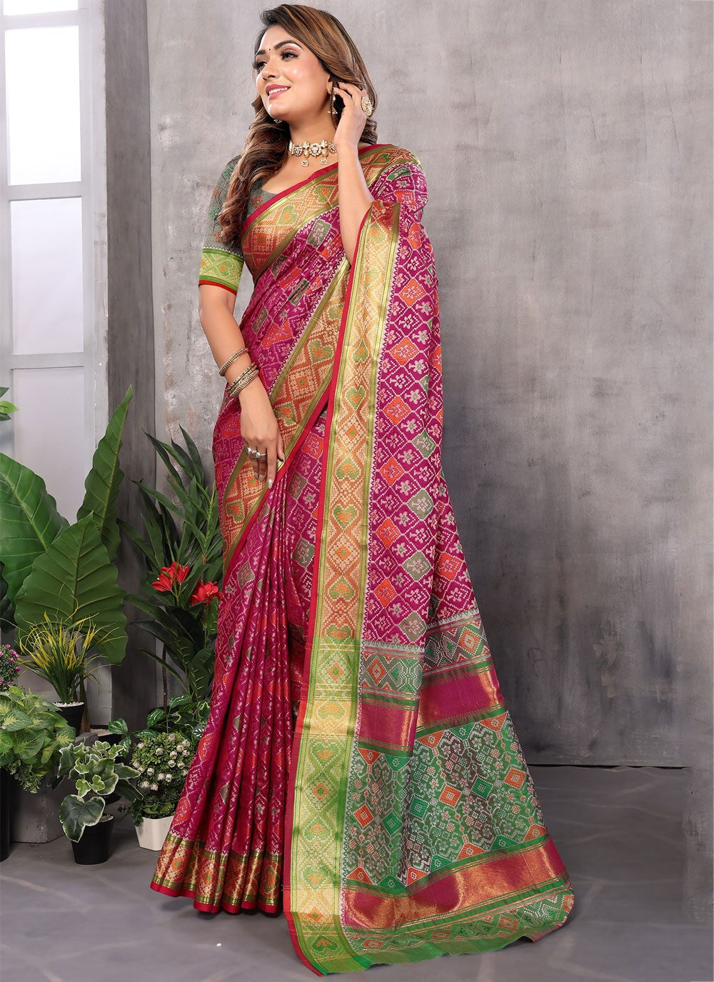 Classic Weaving Zari Patola Silk Saree - S8899