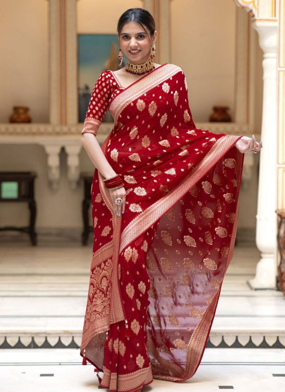 Trendy Jacquard Work Banarasi Silk Saree - S5560