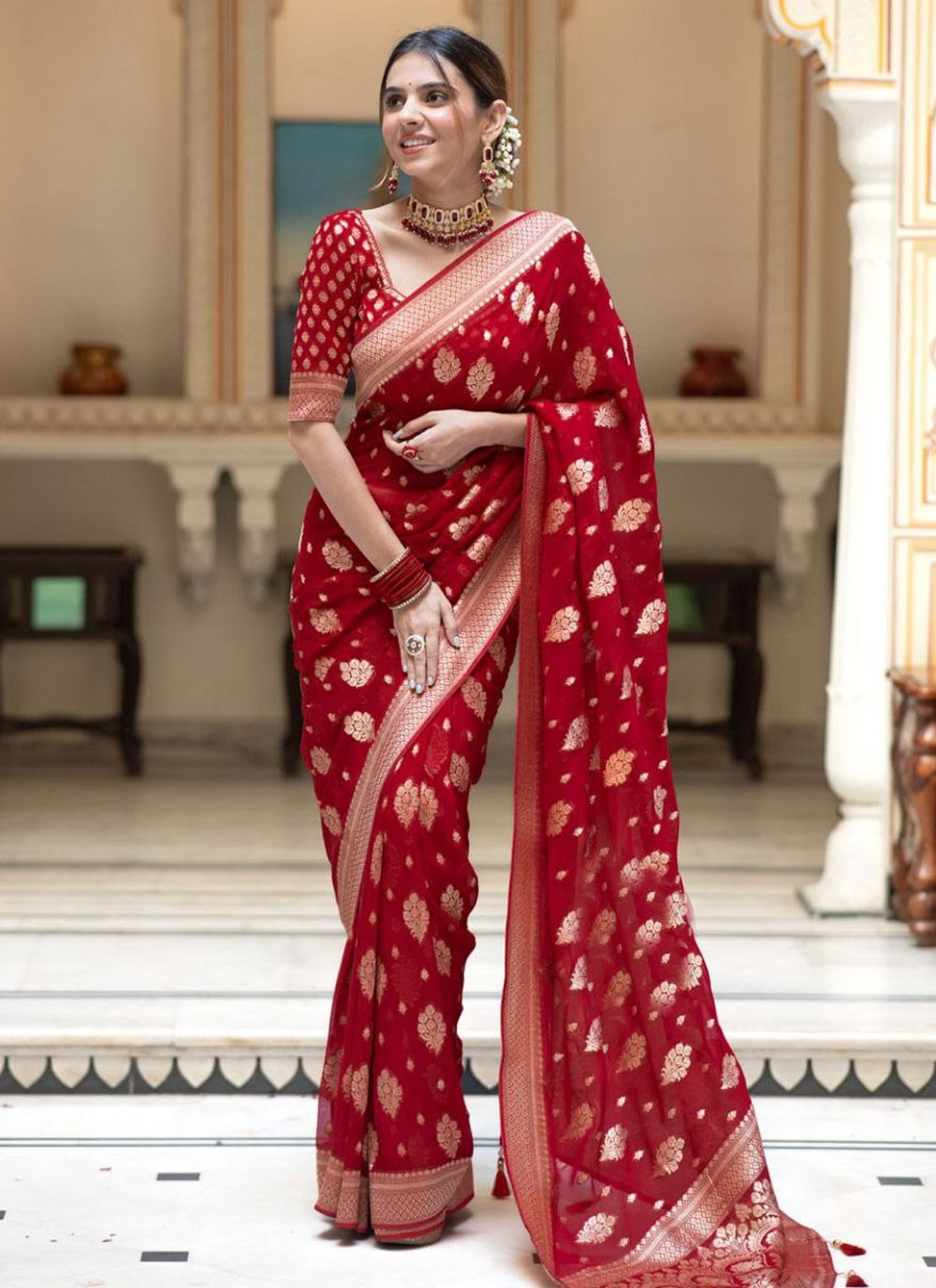 Trendy Jacquard Work Banarasi Silk Saree - S5560