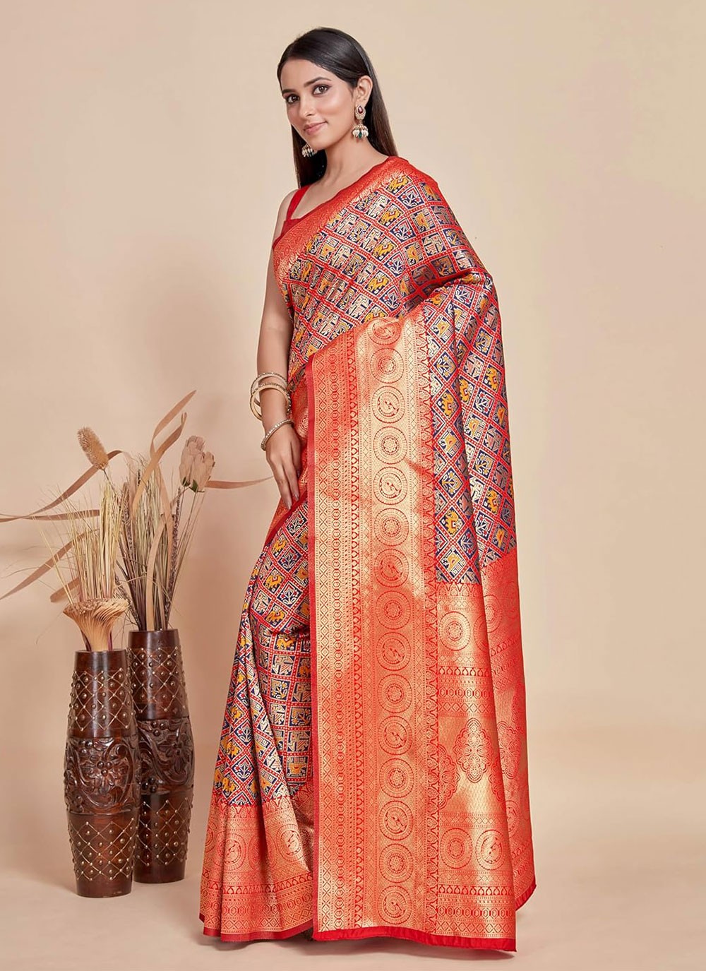 Trendy Woven Kanjivaram Silk Saree - S5008