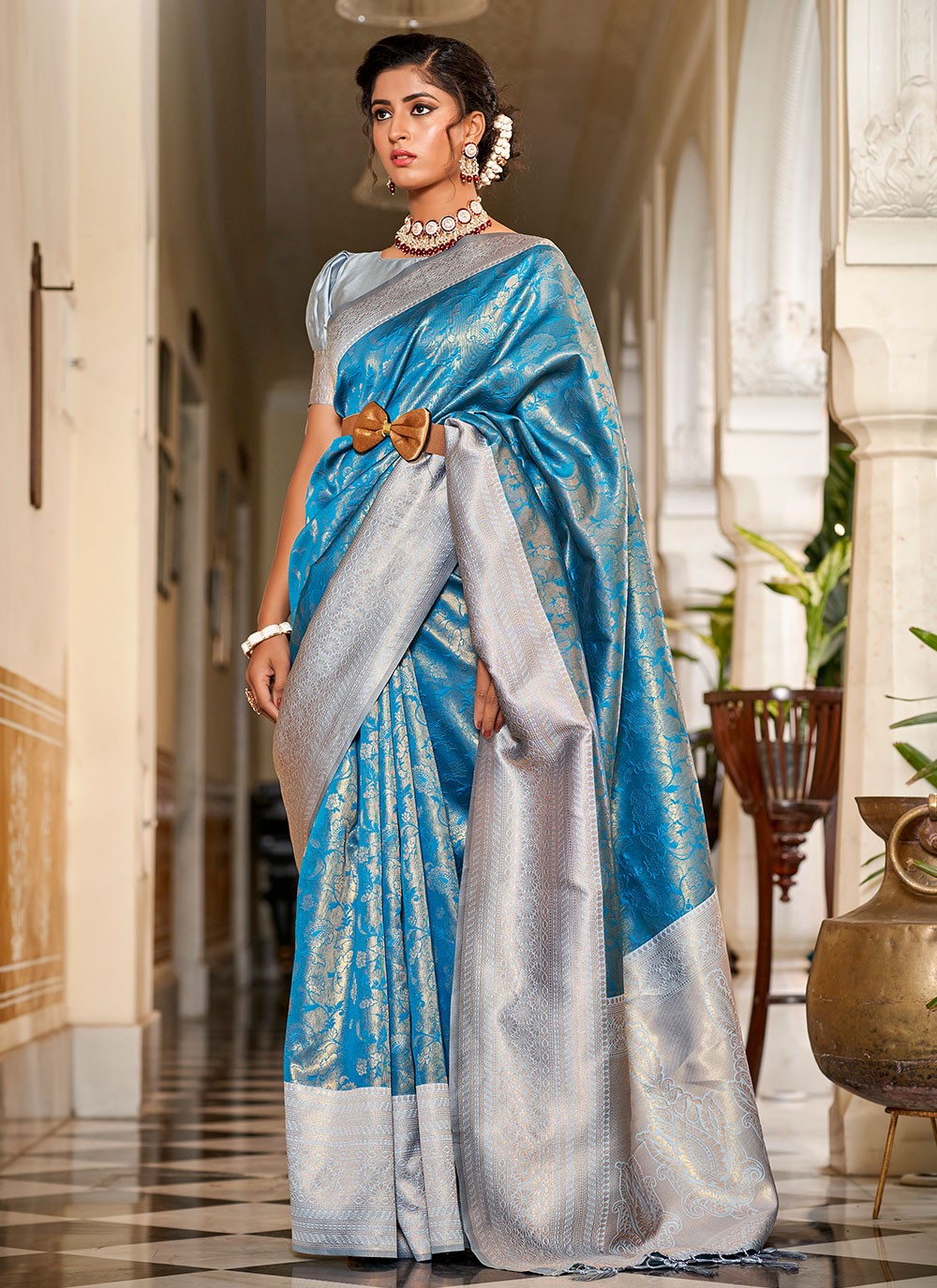 Contemporary Jacquard Work Banarasi Silk Saree - S2563