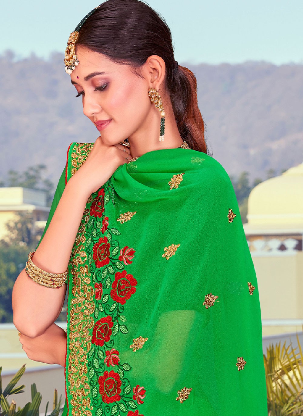 Saree Embroidered Georgette Saree - S2744