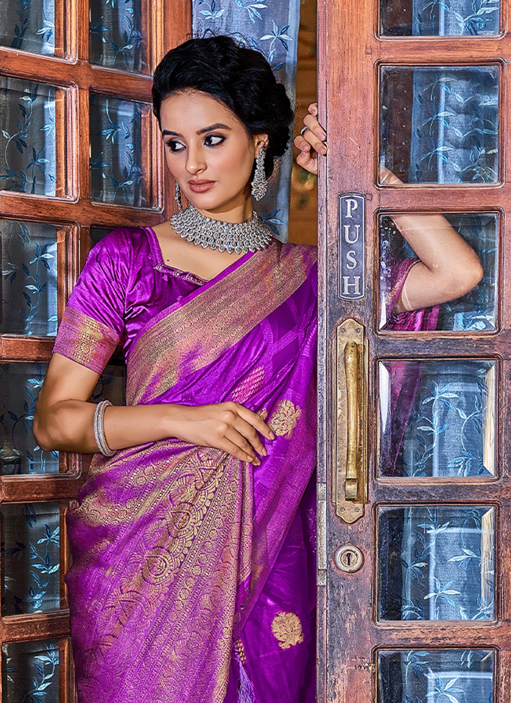 Contemporary Weaving Zari Satin Silk Saree - S2067