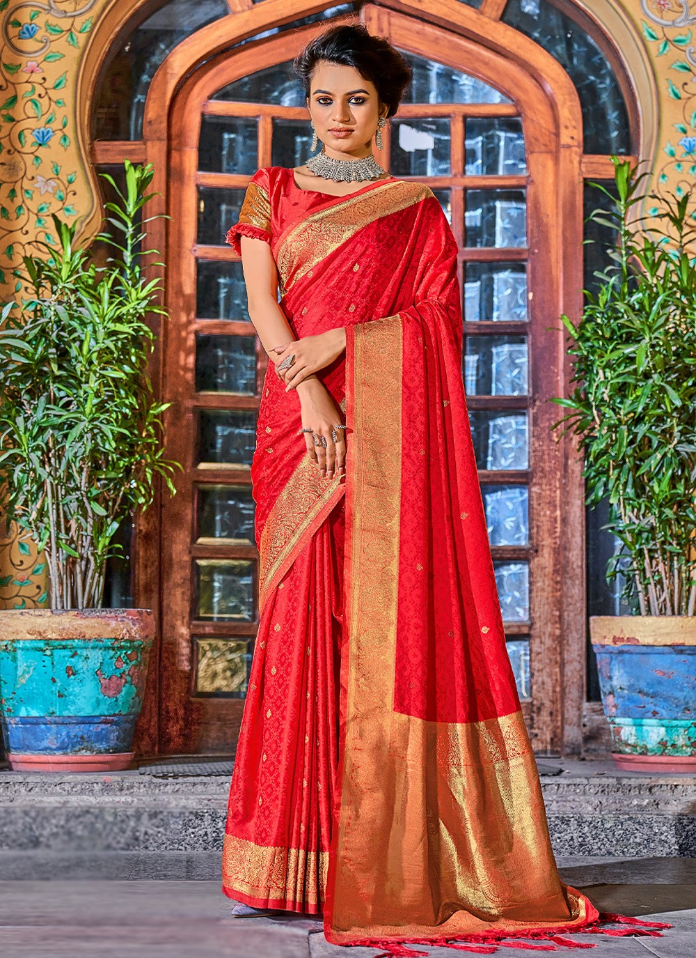 Contemporary Weaving Zari Satin Silk Saree - S2067