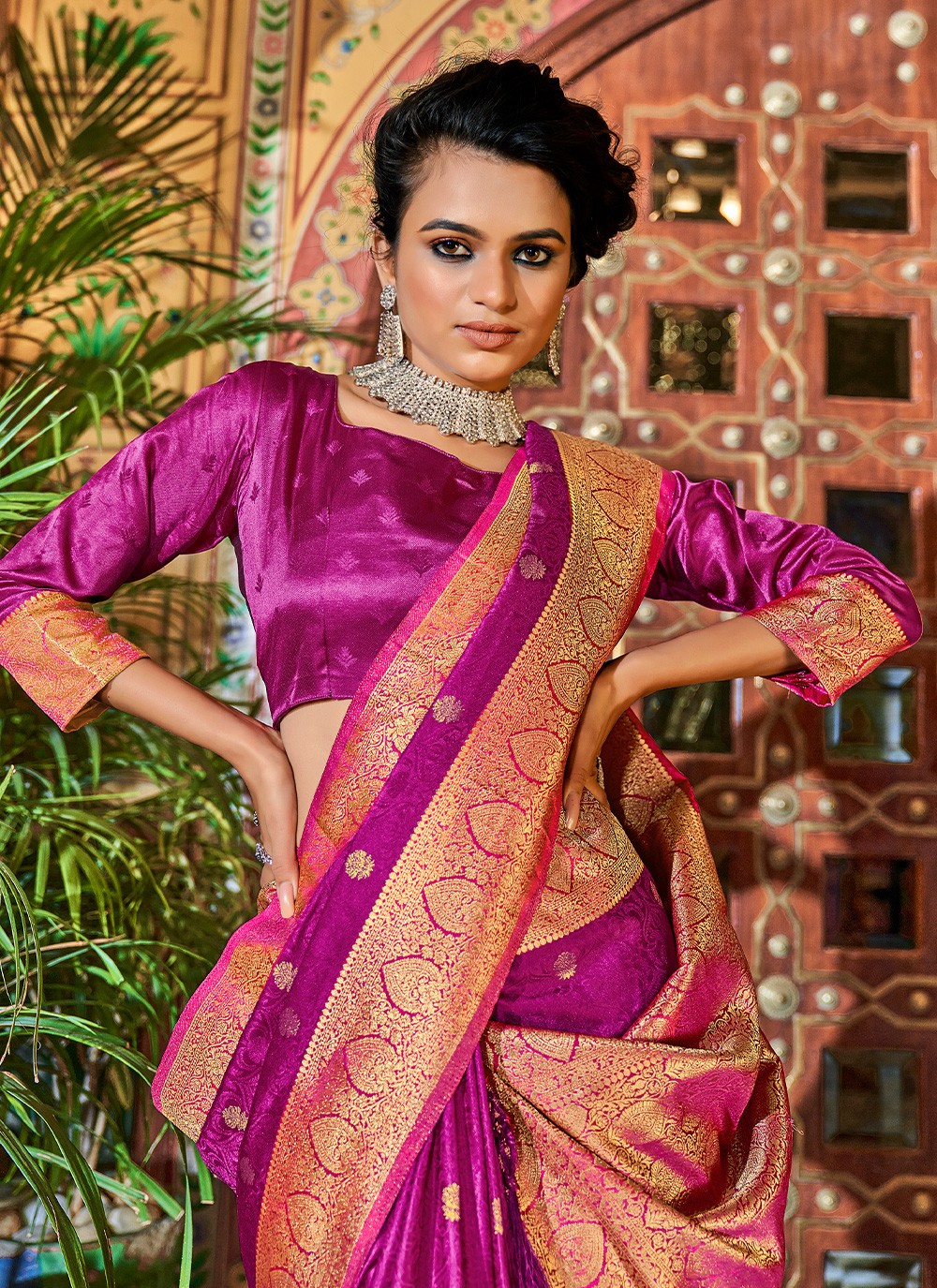 Contemporary Weaving Zari Satin Silk Saree - S2067