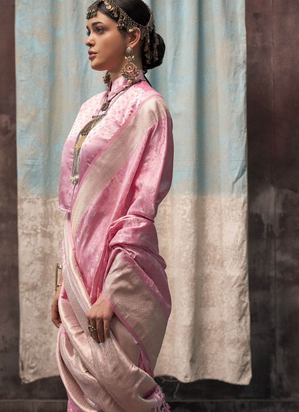 Classic Weaving Zari Satin Pink Saree - S10667