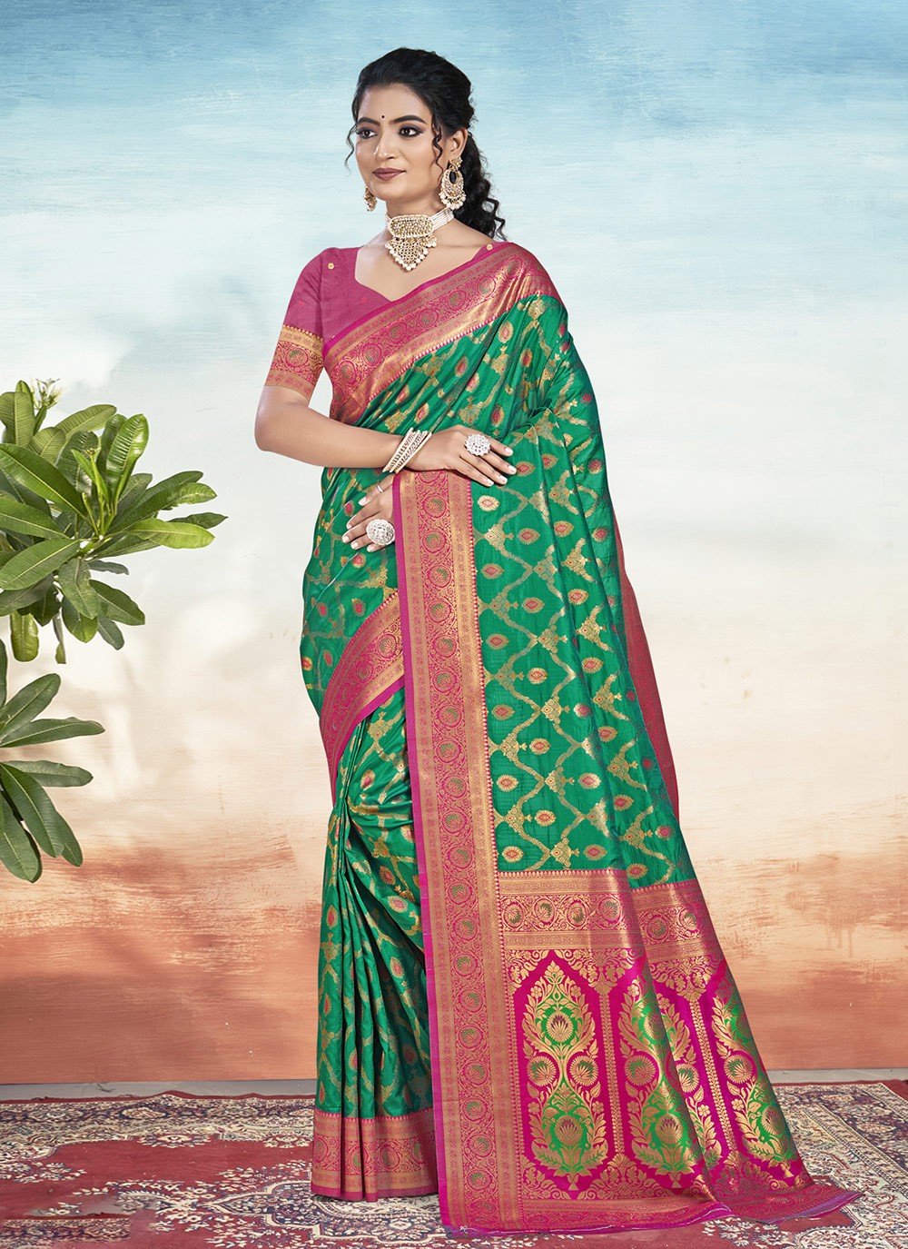 Contemporary Weaving Zari Silk Green Saree - S11147