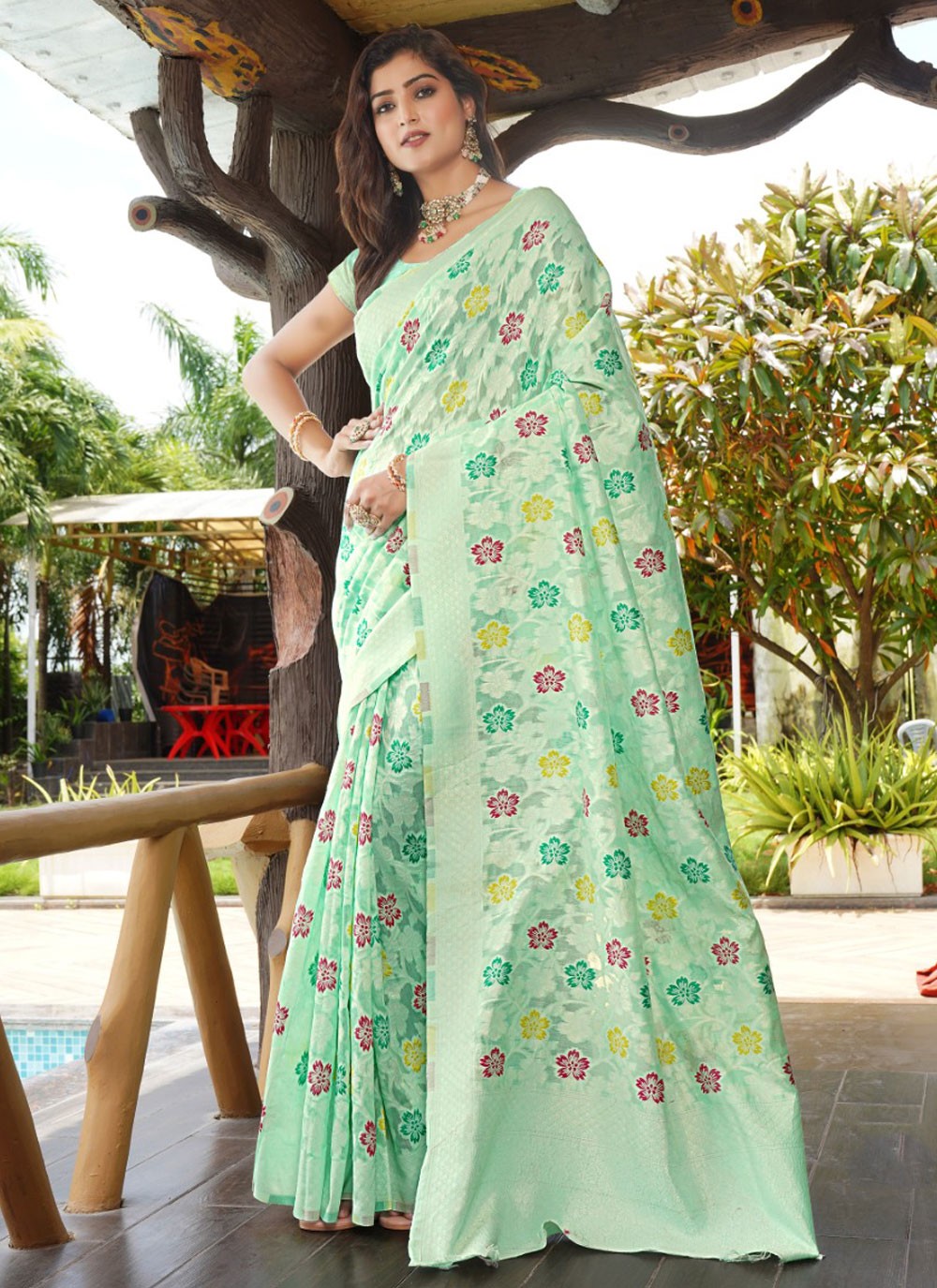 Classic Weaving Zari Fancy Fabric Saree - S9281