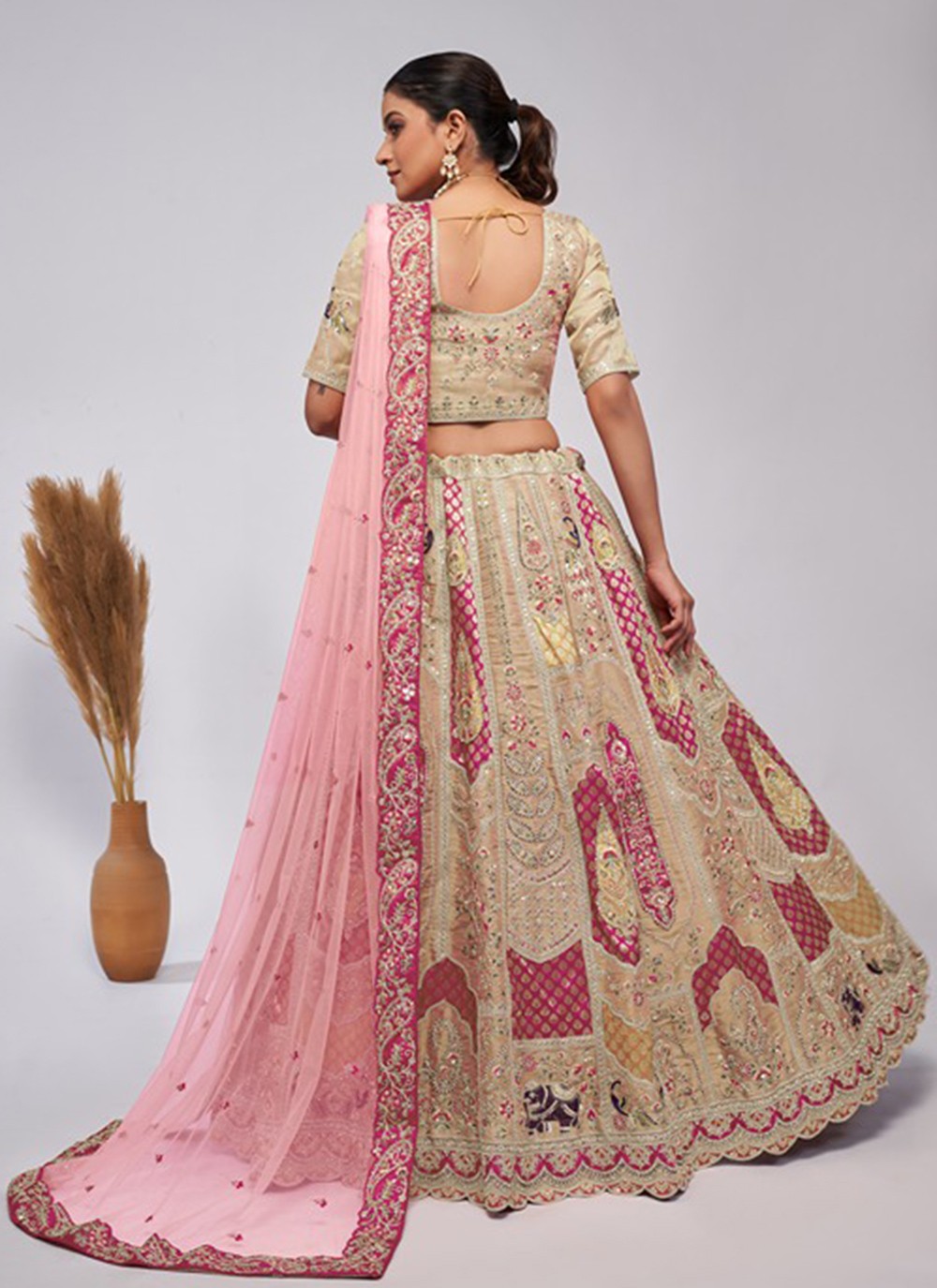 Cutdana Net Lehenga - L3169