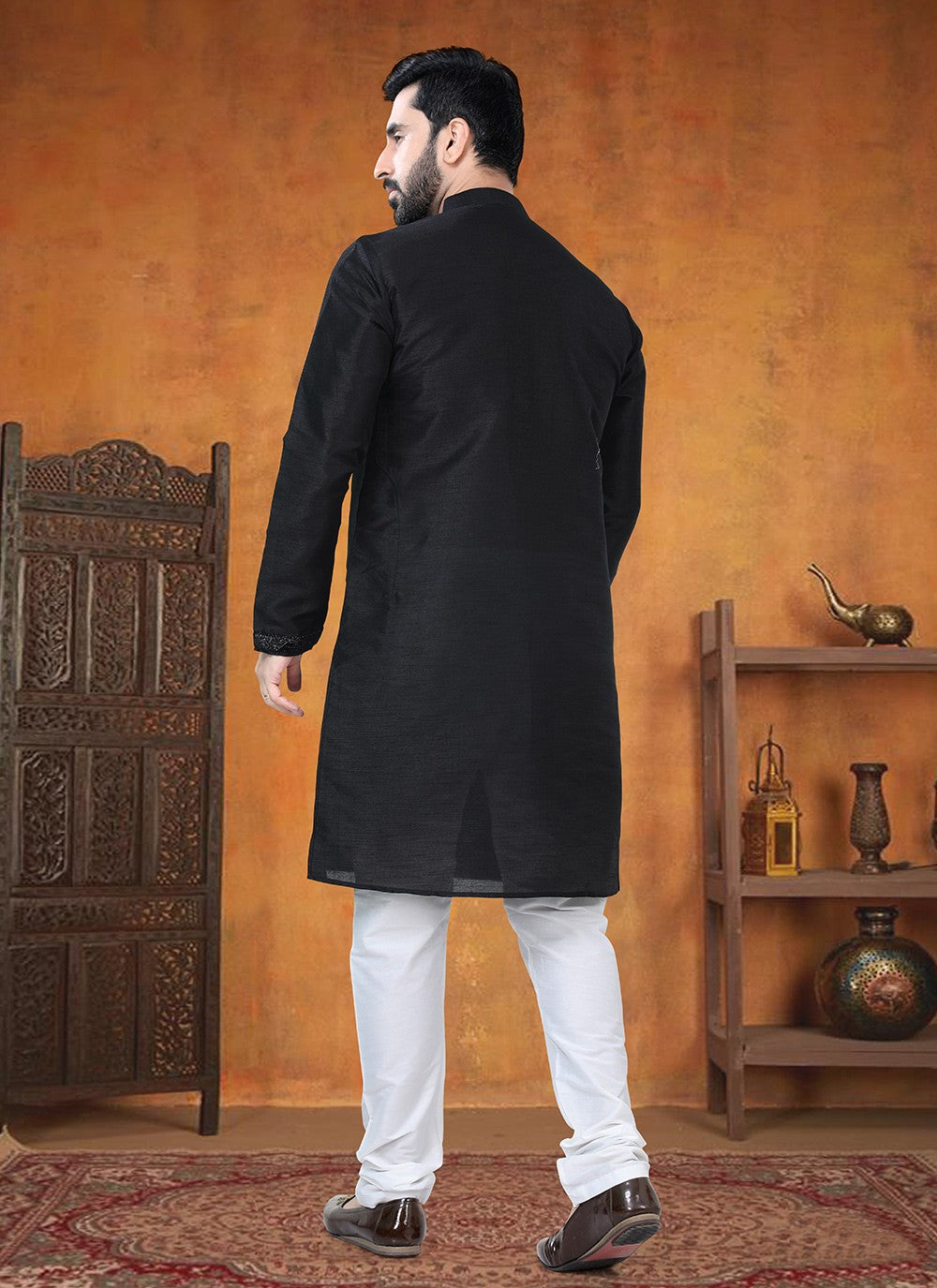 Patch Silk Black Kurta Pyjama - M8761