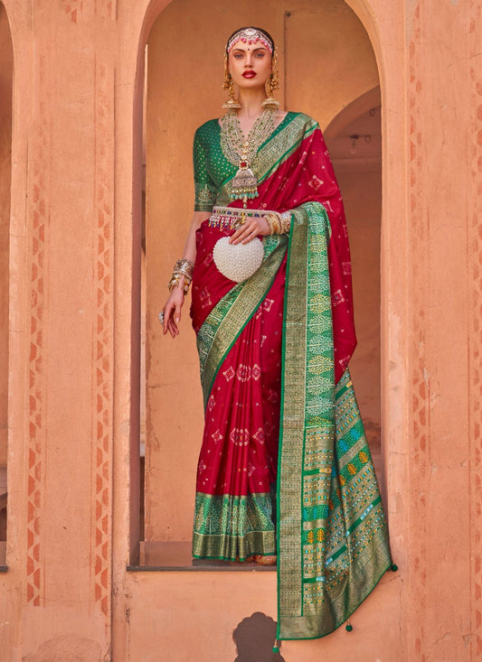 Traditional Patola Print Silk Saree - S3036