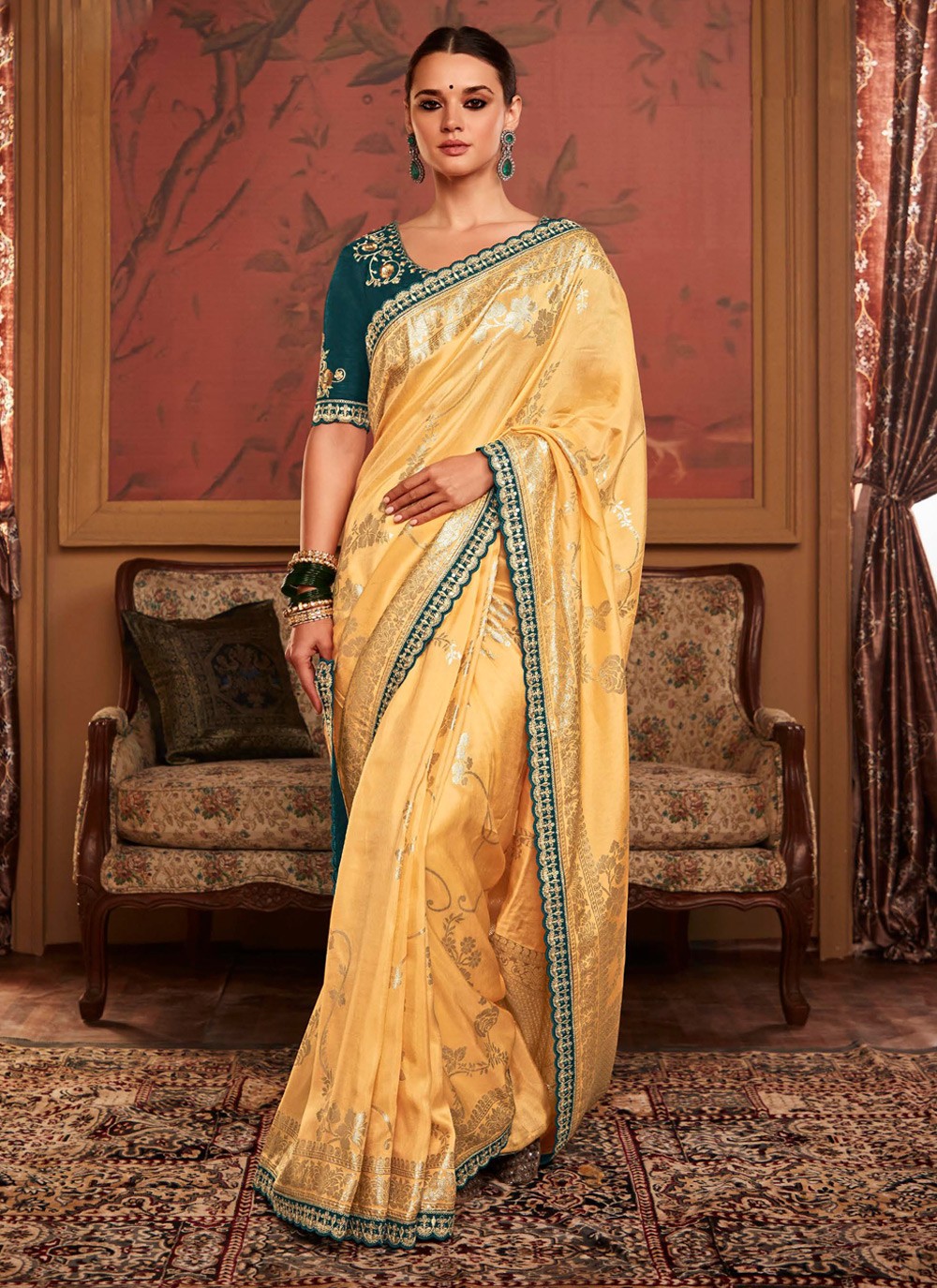 Classic Woven Silk Saree - S3562