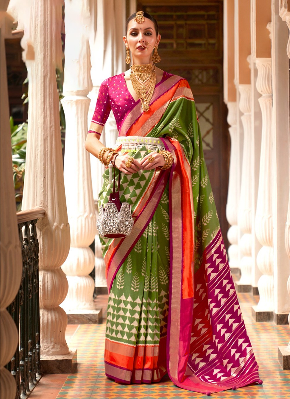 Trendy Patola Print Silk Saree - S3405