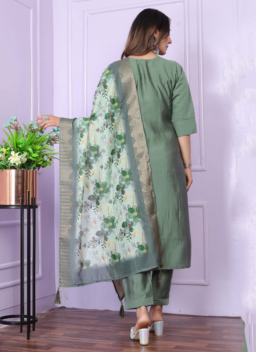 Muslin, Viscose Salwar Suit - T2838