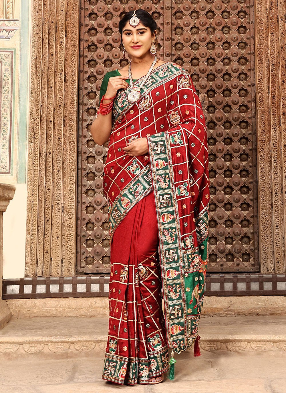 Classic Diamond Silk Saree - S2680