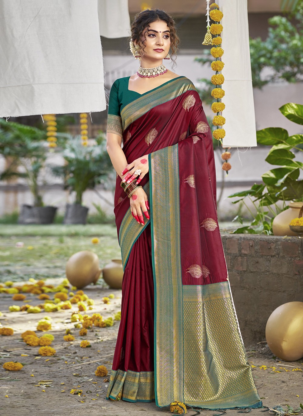 Classic Weaving Zari Silk Saree - S9855