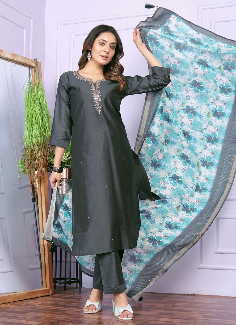 Muslin, Viscose Salwar Suit - T2838