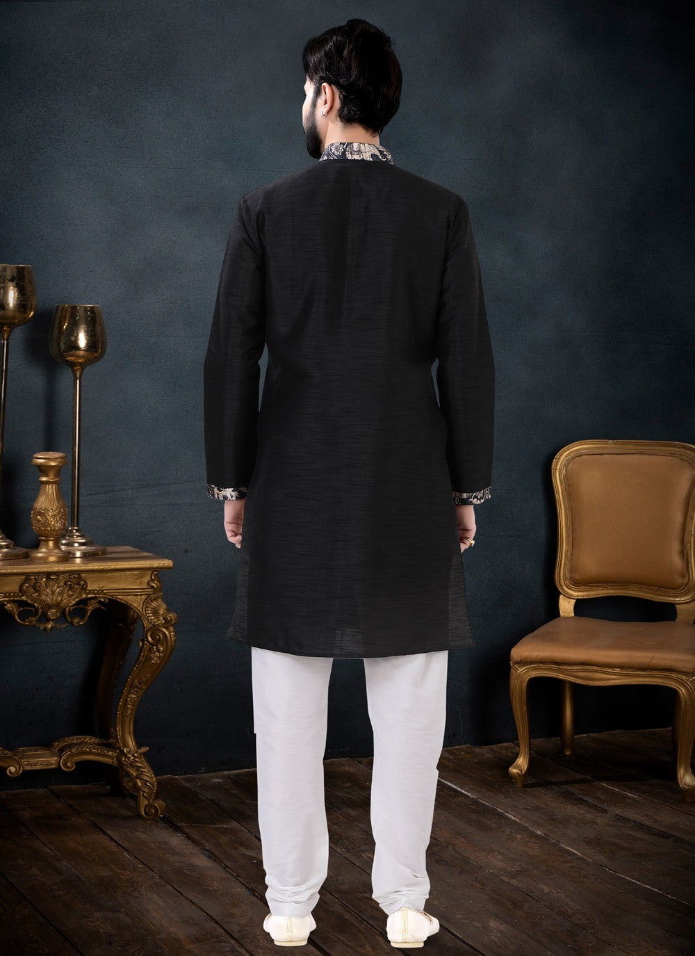 Patch Border Silk Black Kurta Pyjama - M4453