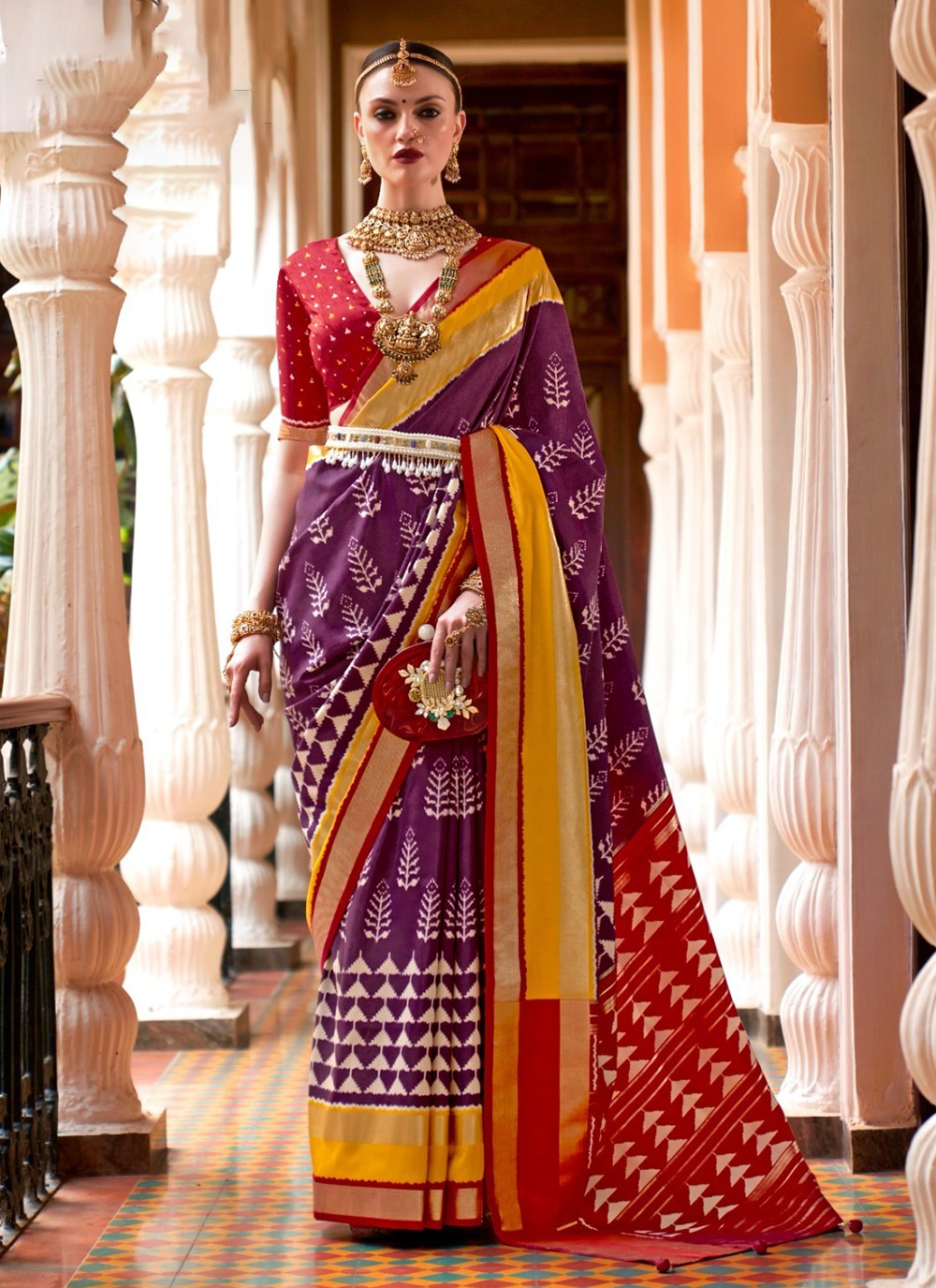 Trendy Patola Print Silk Saree - S3405